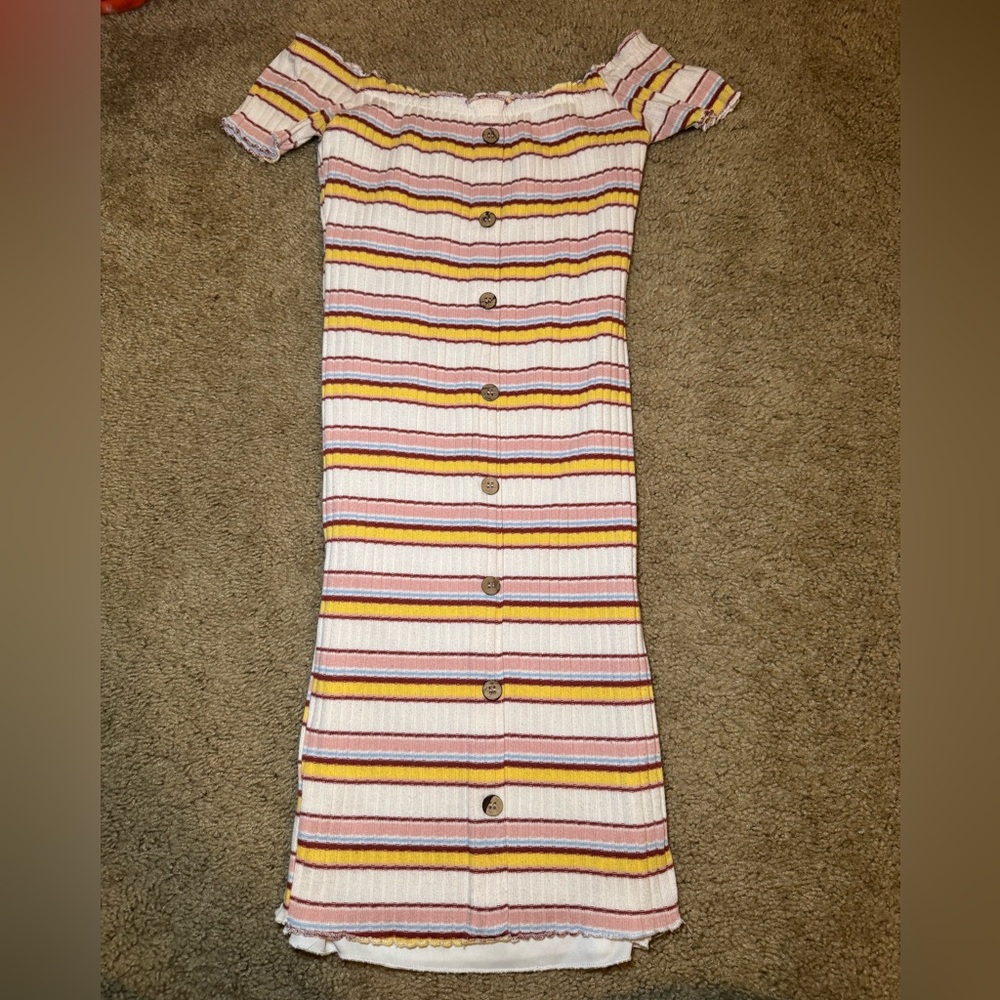 Striped Off-Shoulder Form-Fitting Dress